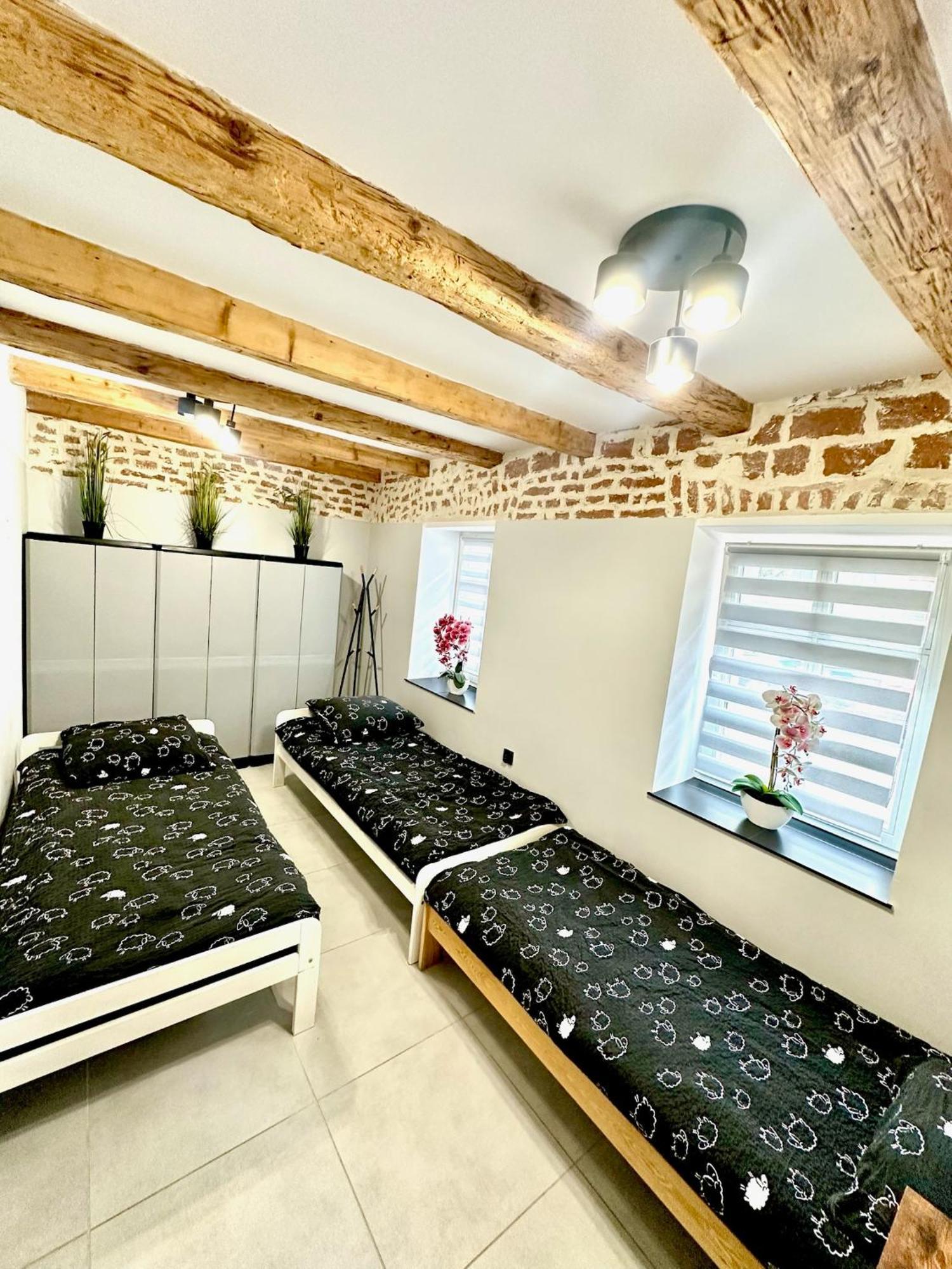 Ferienwohnung Marianowka Legnica Exterior foto