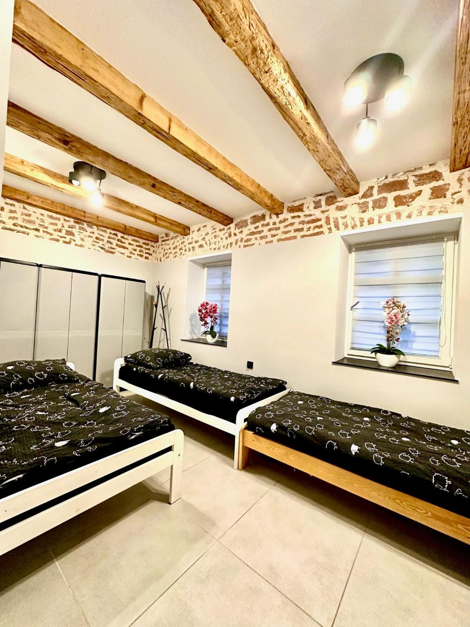 Ferienwohnung Marianowka Legnica Exterior foto